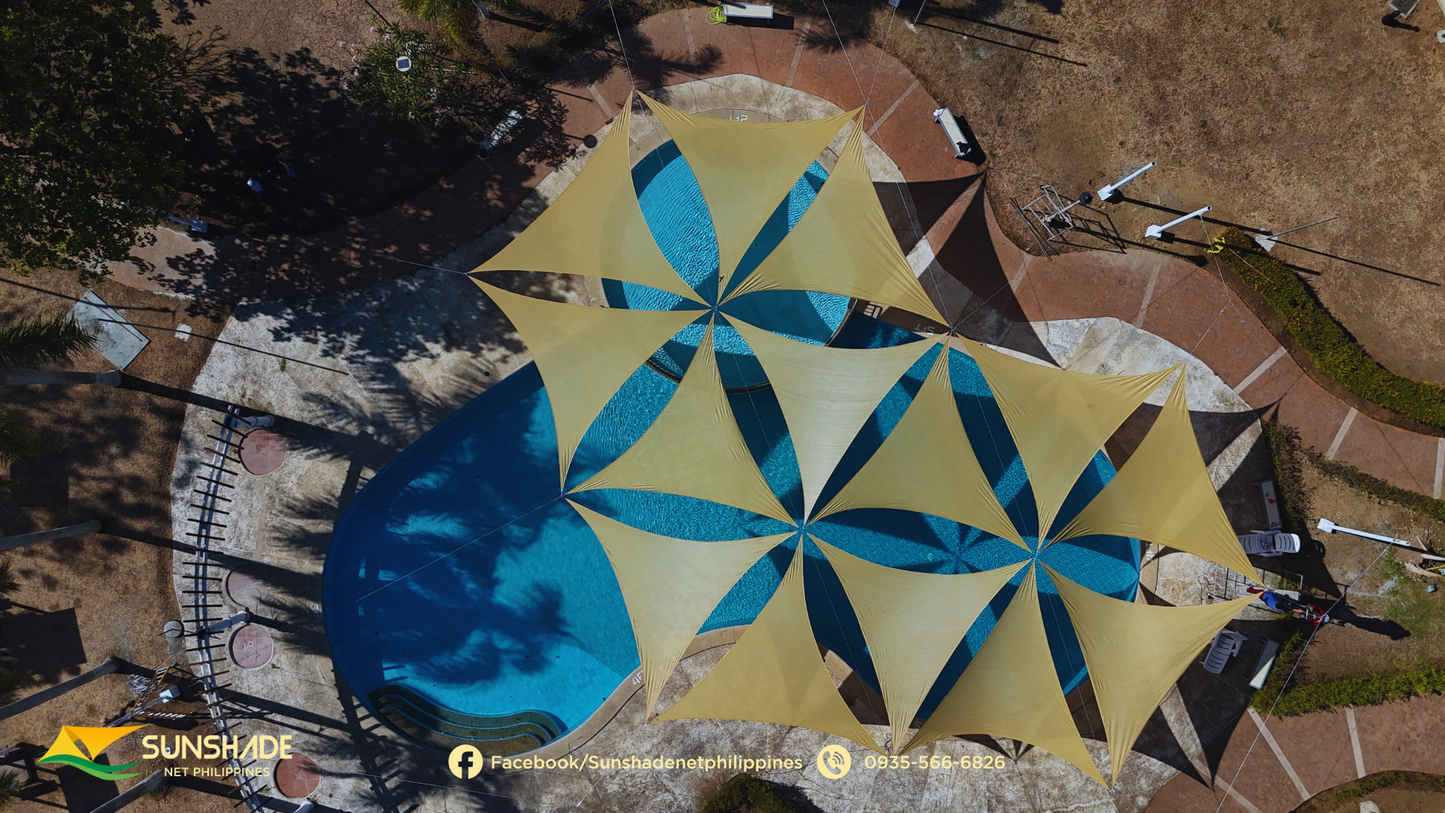 Triangular Sailshade Net 2x2x2M